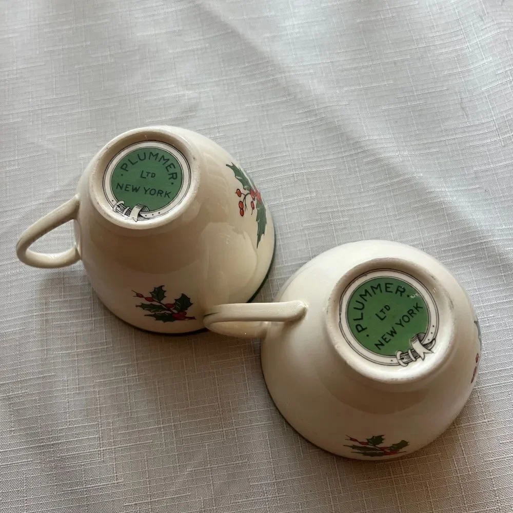 Plummer LTD New York Christmas Tea cup Coffee Cups set of 2